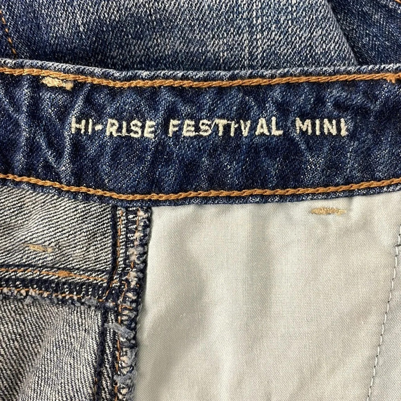 American Eagle Women’s Denim Hi-Rise Festival Mini Skirt Size 6 Blue Frayed - Picture 9 of 13